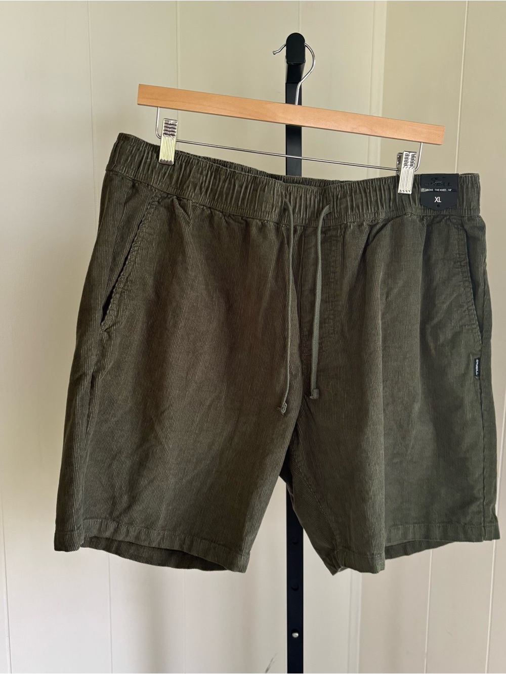 O'Neill Shorts Mens XL Dark Green Corduroy Elastic Waist Drawstring Surf Chino